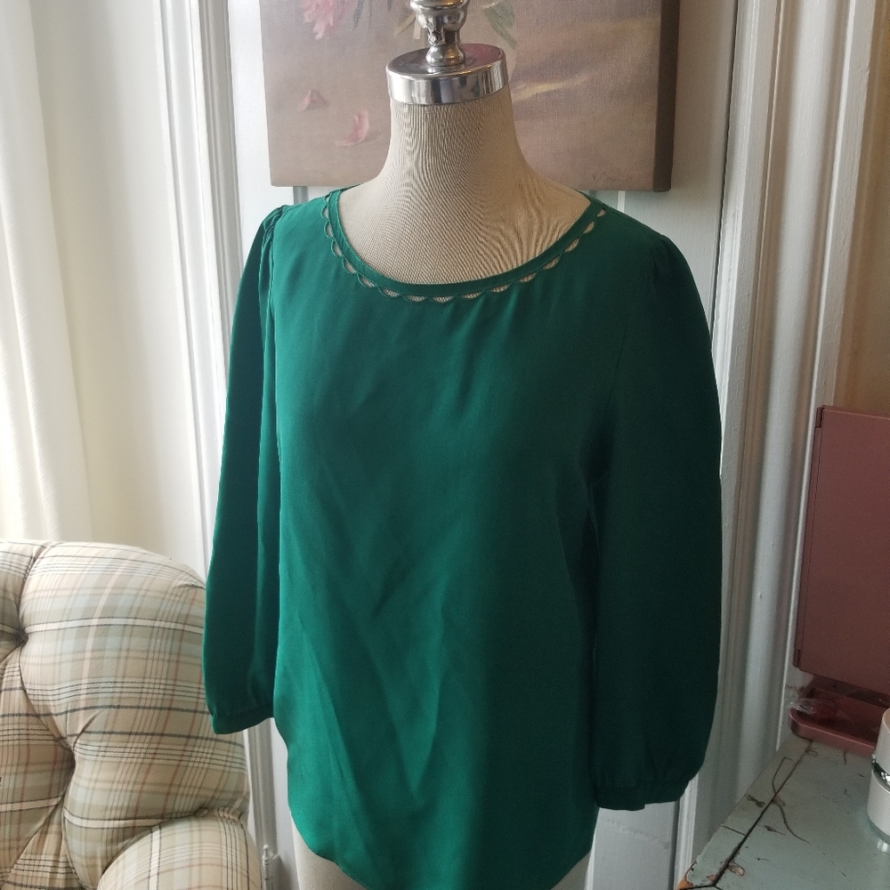 J CREW EMERALD GREEN BLOUSE PEEK A BOO TRIM SIZE 6